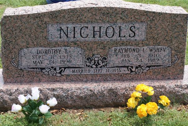 Ray and Dorothy Nichols' Gravesite