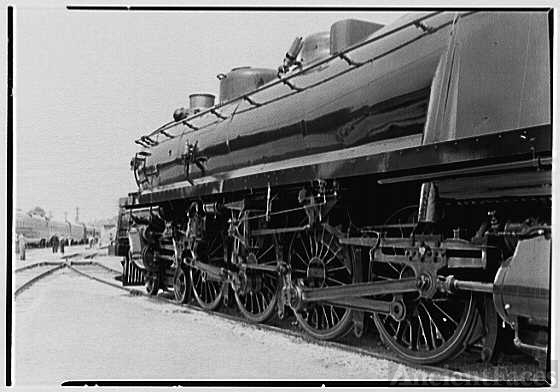 World's Fair, Railroad Exhibit Locomotives. B & O 5600,...