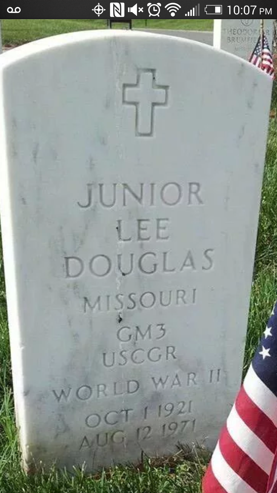 Junior Lee Douglas gravesite