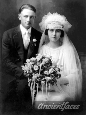 Leo and Lillian (Schmitz) Barthel, Wedding