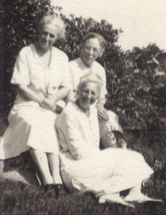 Choate Sisters - Susie, Helen and Jessie