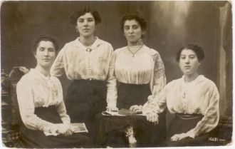 Original photo of sisters of A. Faix