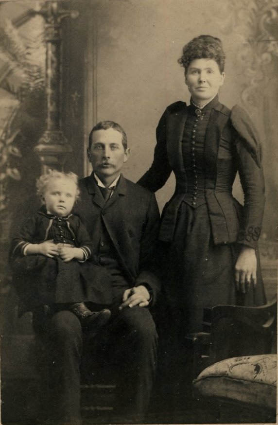 Ollie, Simeon, and Mary Hasty c1890 Nebraska