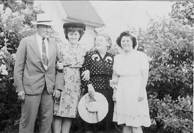 Adolph Stockford and Lucy Hannigan Stockford, daughters Mary Ann [Marinine] & Bernice [Bernie] -Lawrence, MA