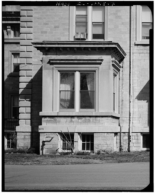 7. Detail view of W parlor bay window, S elevation....