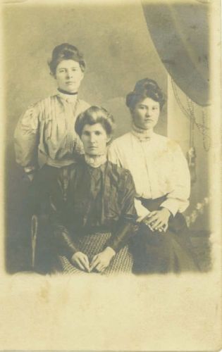 Moore Family ?