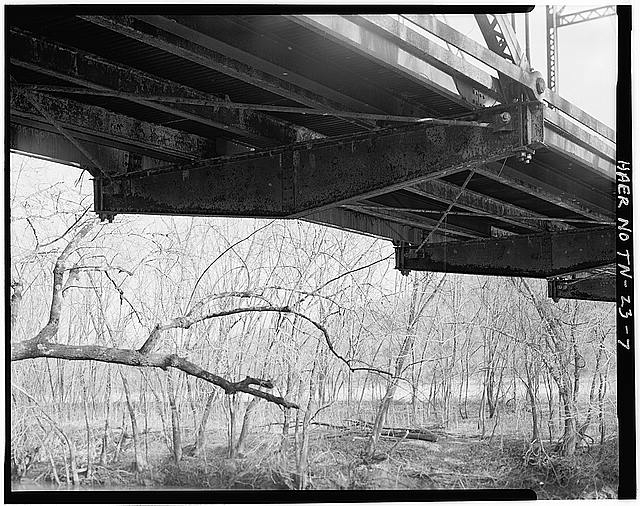 7. VIEW OF FLOOR BEAM ON WEST END, LOOKING NORTH - Hobbs...