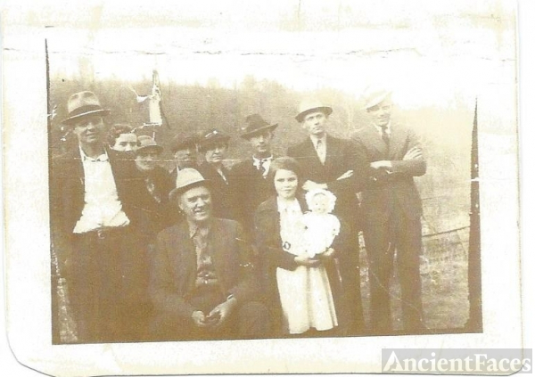 Squire Bee Johnson Jr. family.