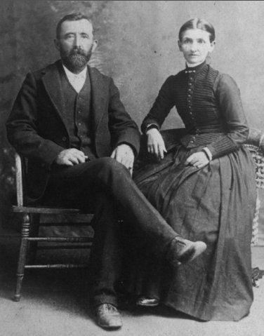 John & Elizabeth (Gunn) Sutton, VA 1885