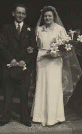 Maurice & Beatrice (Meyrick) Owen, UK 1937