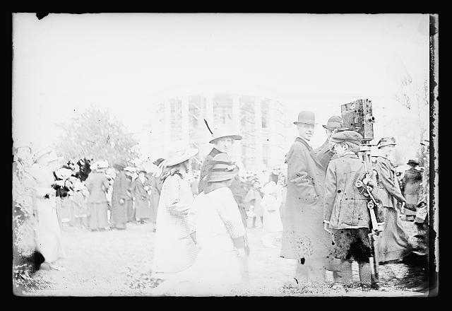 Easter egg rolling, White House, [Washington, D.C.], 1915