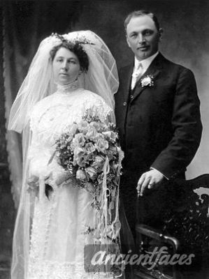 John & Anna (Barthel) Keller, 1912