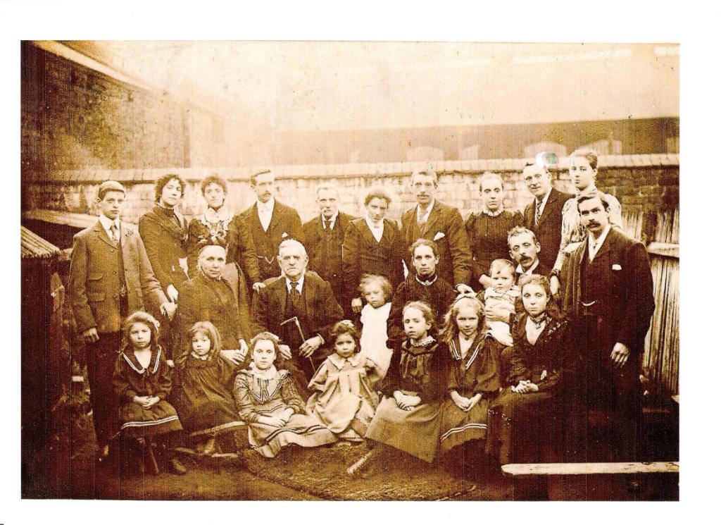 Smart Foley family 1901