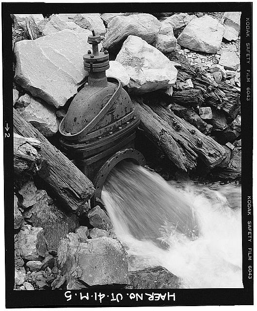 5. VIEW OF DOWNSTREAM OUTLET VALVE (20' LUDLOW GATE...