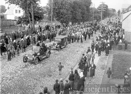 Mayor Krisius Vagneris in Funeral Procession