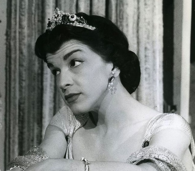 Nancy Walker