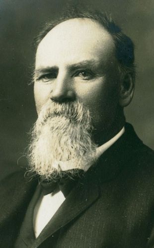 Mr. Voiland born 1872