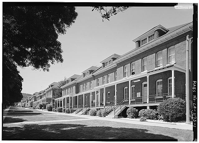 1. GENERAL EXTERIOR VIEW OF BARRACKS - Presidio of San...