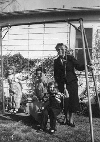 Mildred Kroetsch, Aunt Margaret, Kroetch children