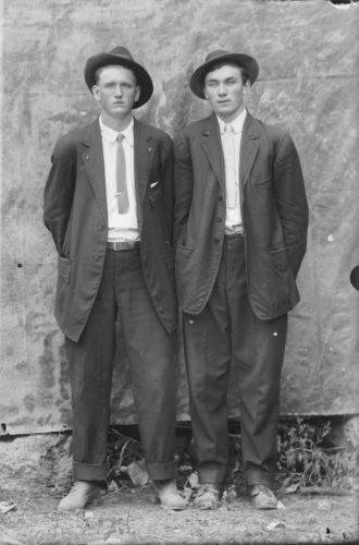 Unknown young men, Tennessee