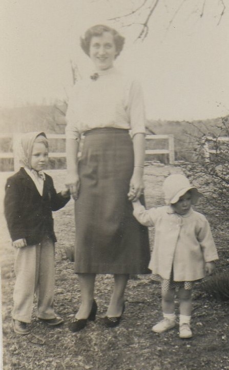 Pinkley Family, Easter 1952