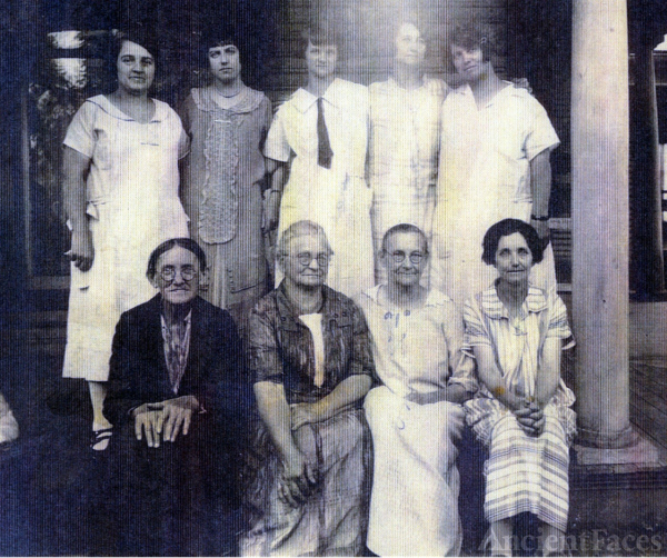 Griffee sisters & cousins