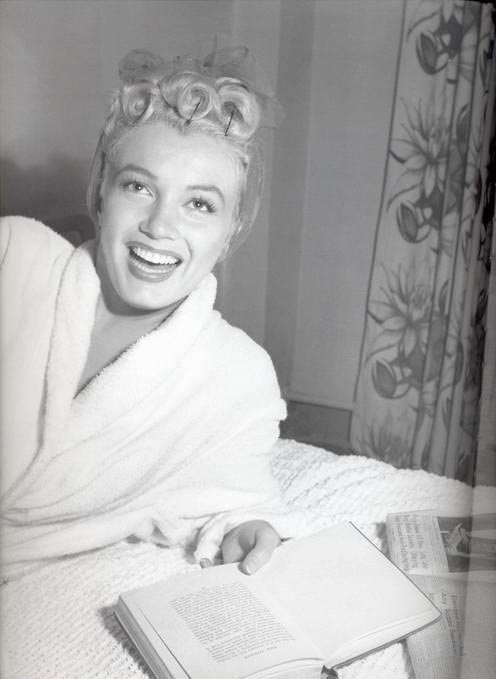 Marilyn Monroe in Bathrobe