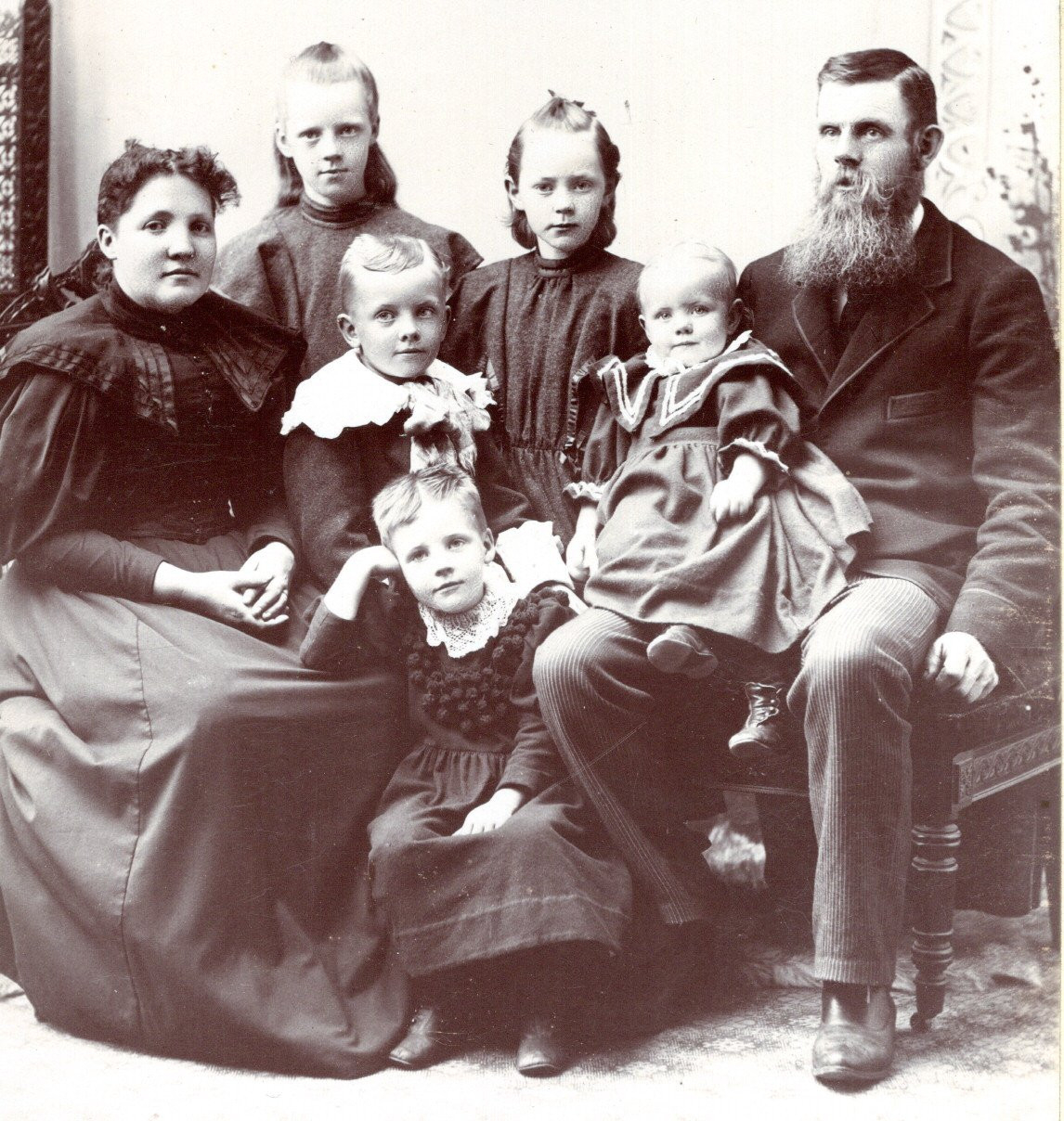 Marion or Marrion WINN PHILLIPS and Family