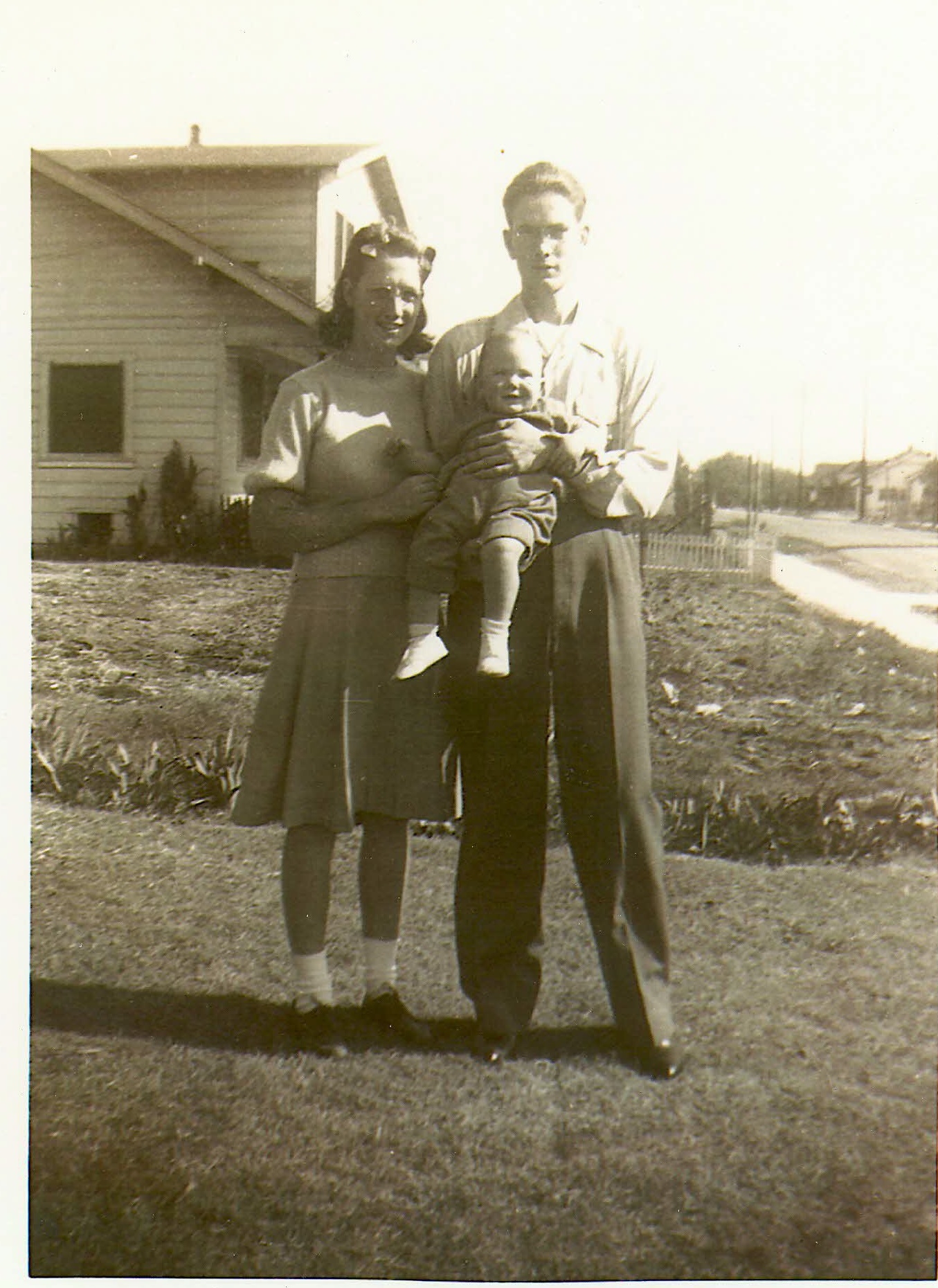 Arthur Lewis family, 1943
