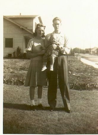 Arthur Lewis family, 1943