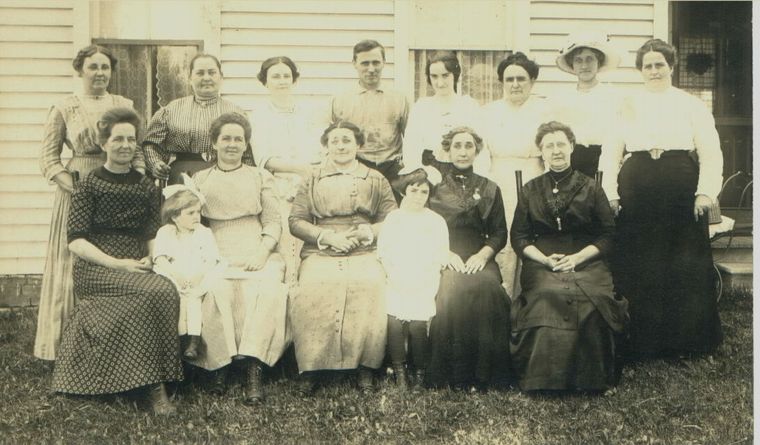 John & Elizabeth Long friends, Indiana 1915