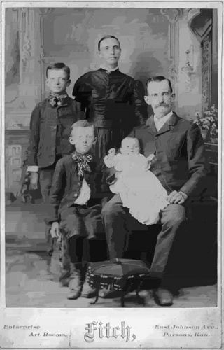 John Davis Family, KS 1900