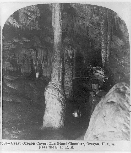 Great Oregon caves, the Ghost chamber, Oregon, U.S.A.,...