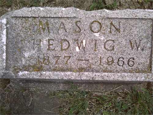 Hedwig W Kipper Mason gravesite, 1966