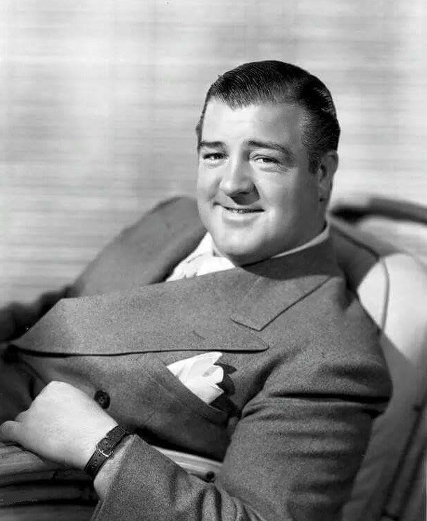 Lou Costello in a very nice pose.