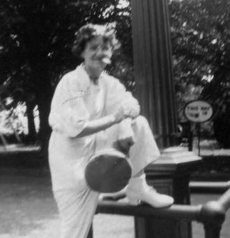 Mae Hartman, 1944 Pennsylvania