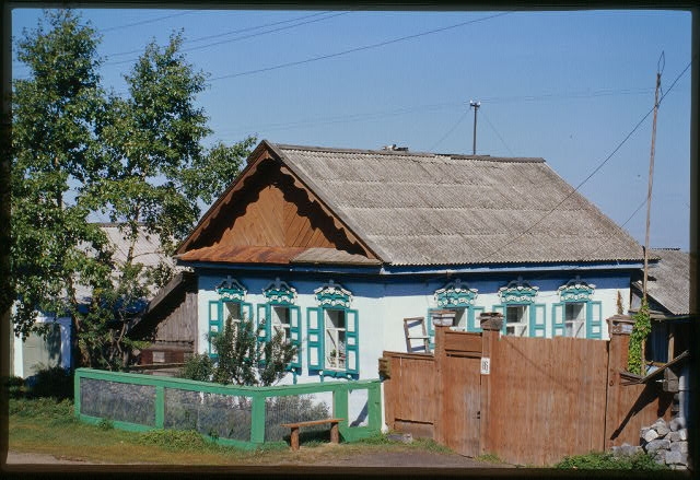 Village house (20th century), Tvorogovo, Russia