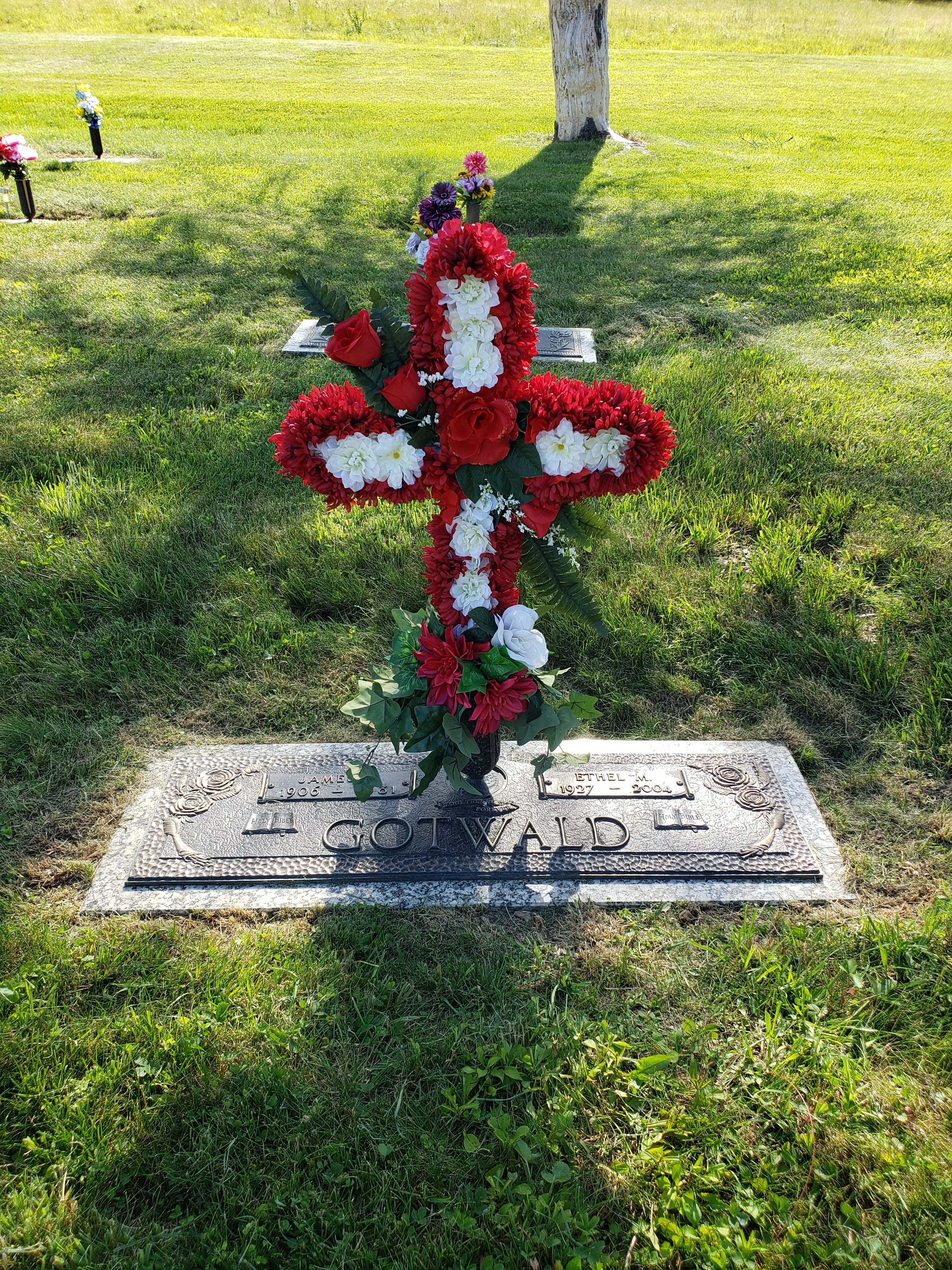 Lakelawn Cemetery,  Reynoldsville, Pa