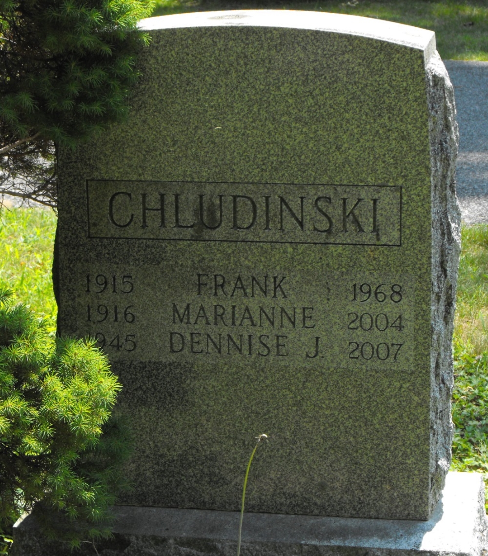 Marianne, Frank, & Denise Chludinski gravesite