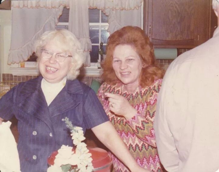 Ruth R Schroeder