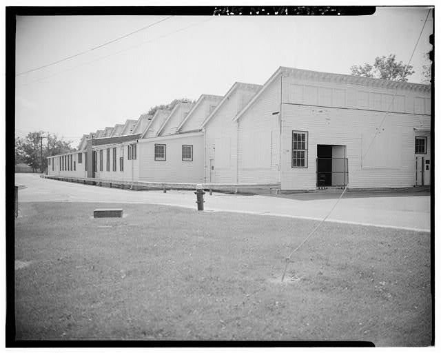 5. VIEW NORTHEAST, SOUTHWEST CORNER, SHOWS CONTEXT - Fort...