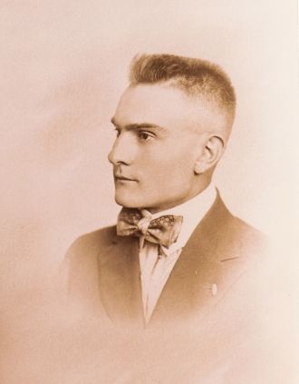 August J Himschoot August J Himschoot
