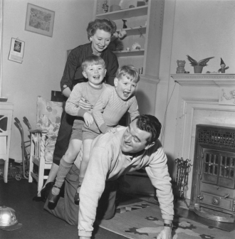 Jack Hawkins with 2 of his 4 children.