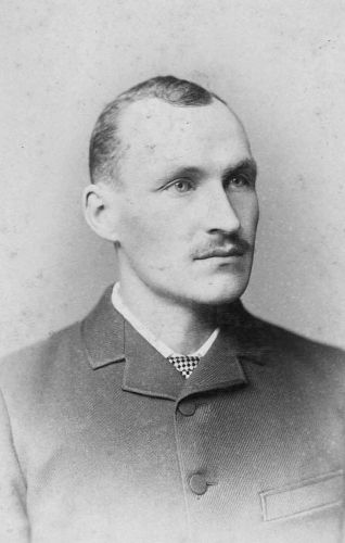 John Ernsberger of Chicago