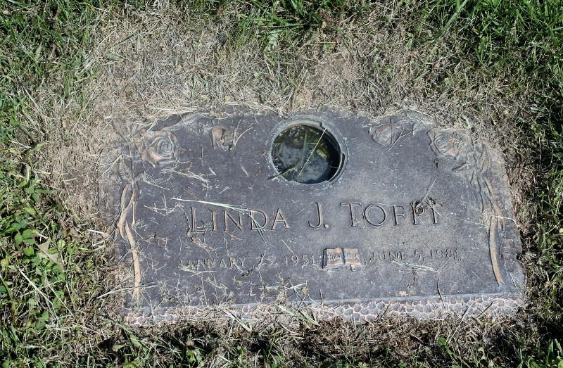 Linda J Tofpi Gravesite