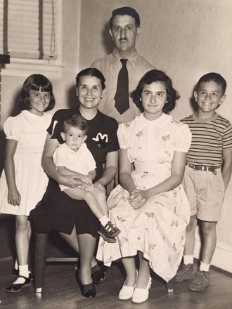 Rose and Umberto Aspero family