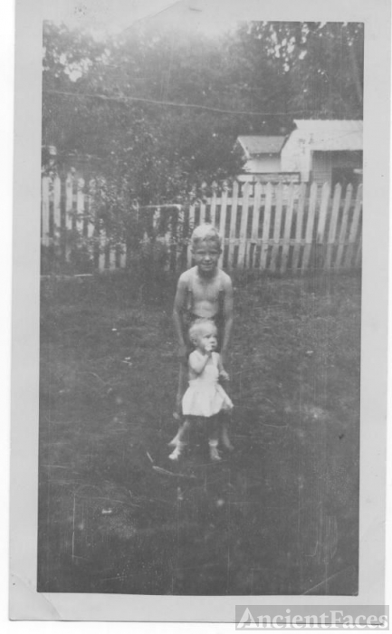 The Ellis Children