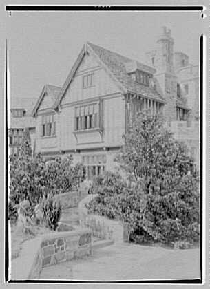 Clarence McK. Lewis, Skylands Farm, residence in...