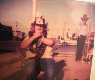 Daryla F (Luinstra) Fisher, rattler hunt