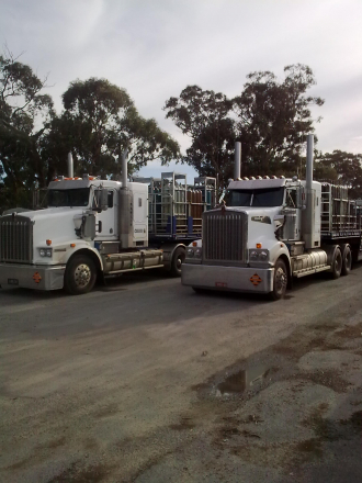 Kenny Kalajdic & Mate KEL Heading back from Adelaide to Melbourne “ picture taken at BorderTown “
